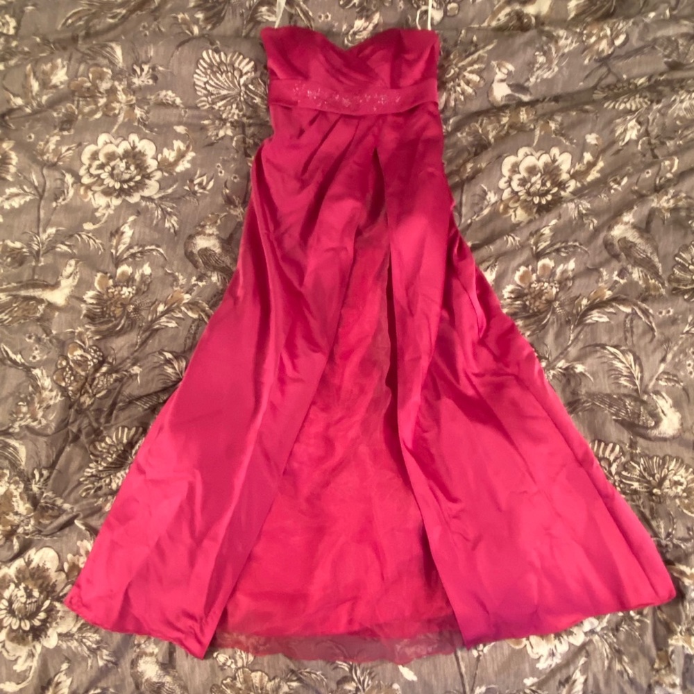 Women’s size 8 (fits like a 6-8) Strapless dress